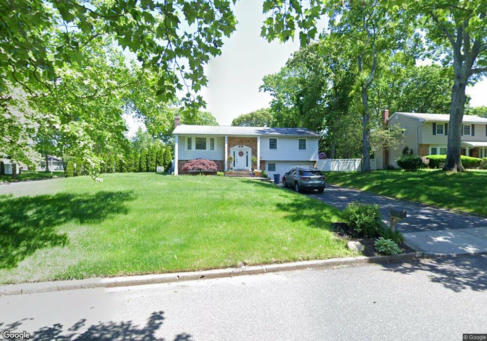 23 Chassyl Rd, ComMacK, NY 11725 - photo 1