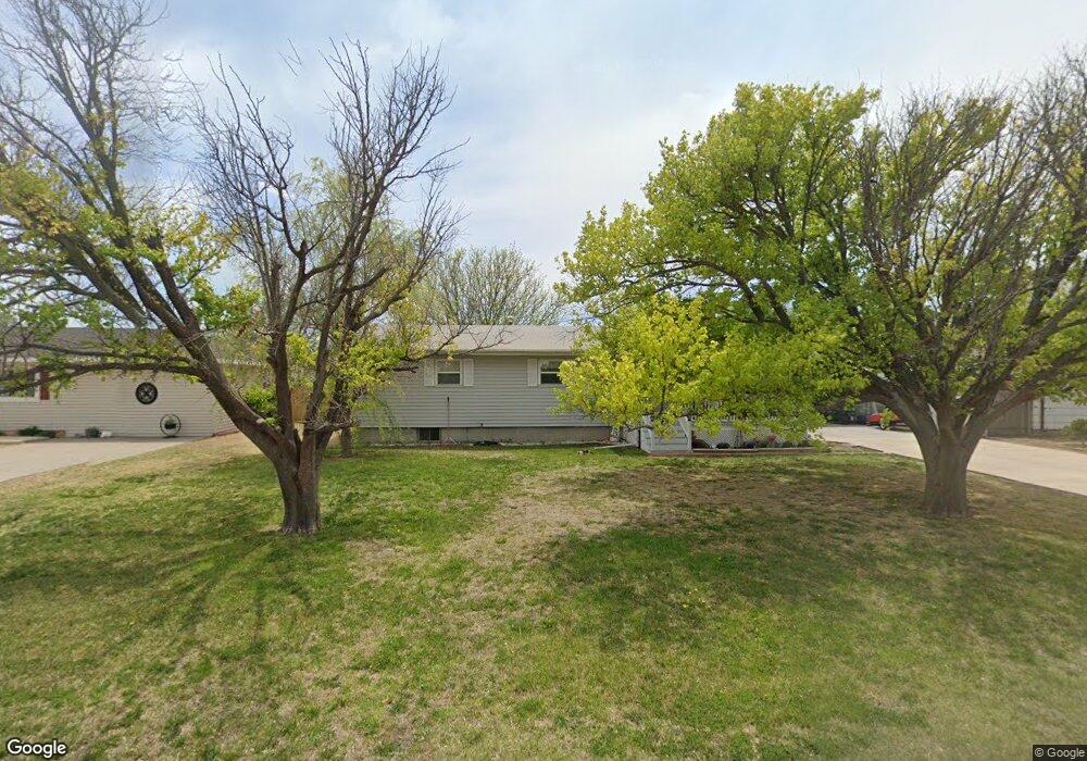 513 E 5th St, Hugoton, KS 67951 - photo 1