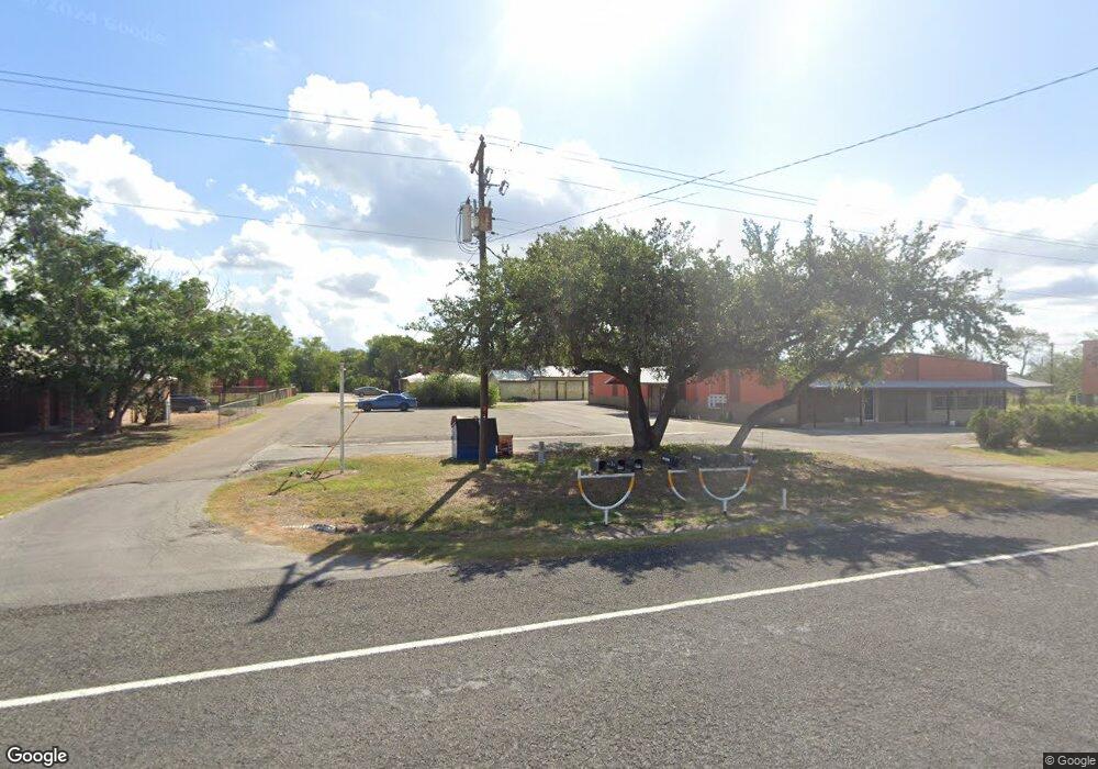4746 St Mary's, Beeville, TX 78102 - photo 1