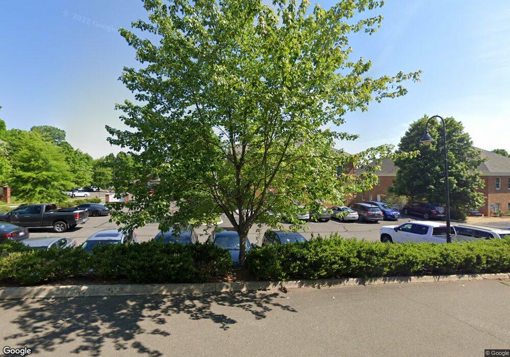 35 Rock Pointe Ln unit 200, Warrenton, VA 20186 - photo 1