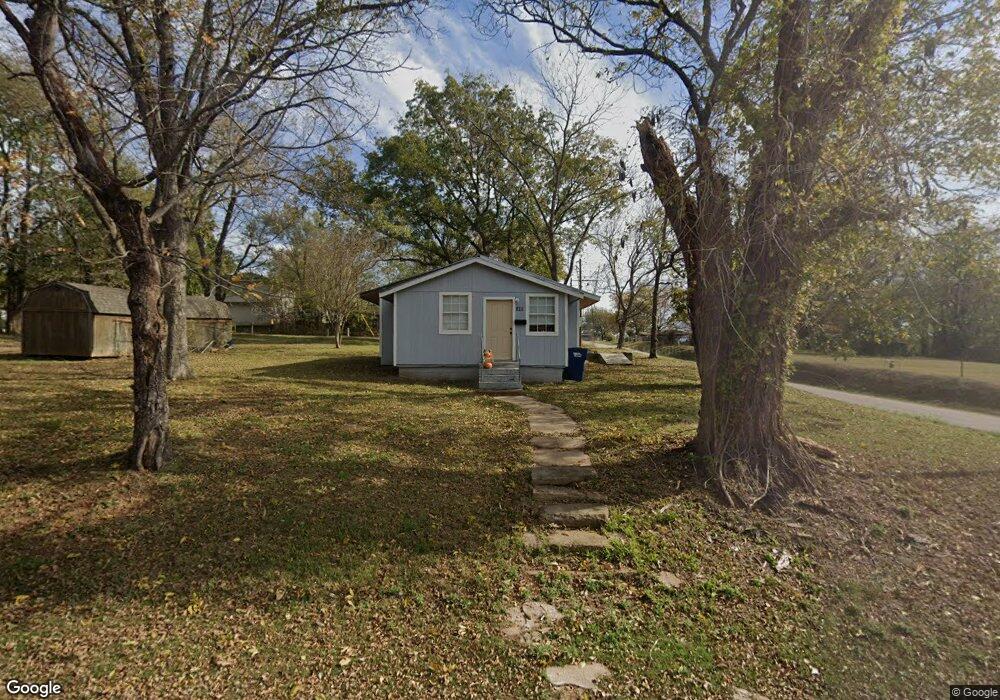 509 S Rogers Ave, Cleveland, OK 74020 - photo 1