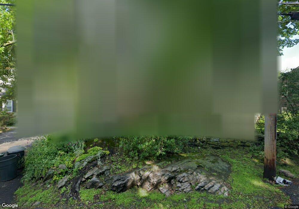 925 Old Post Rd, Mamaroneck, NY 10543 - photo 1