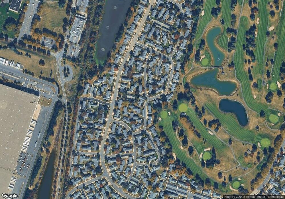 559 Tilton Way unit 559B, Monroe Township, NJ 08831 - photo 1