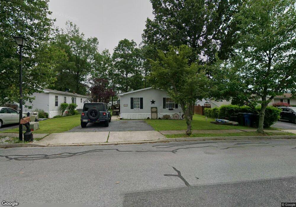 250 Pine Cir, Walnutport, PA 18088 - photo 1