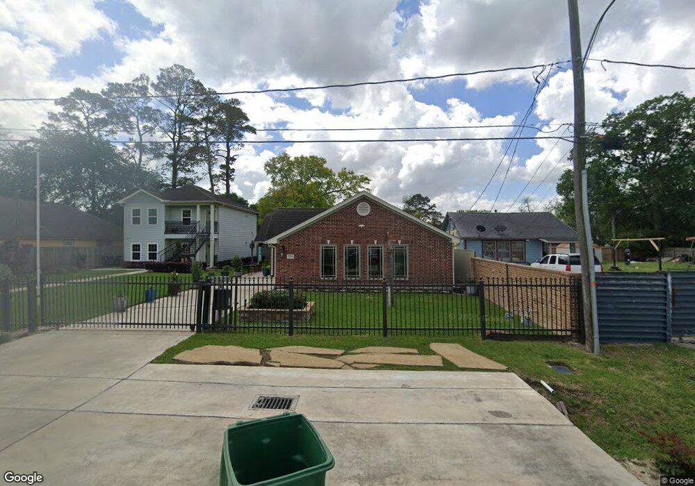 1208 Charnwood St, Houston, TX 77022 - photo 1