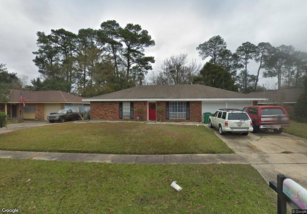 1526 Englewood Dr, Slidell, LA 70458 - photo 1