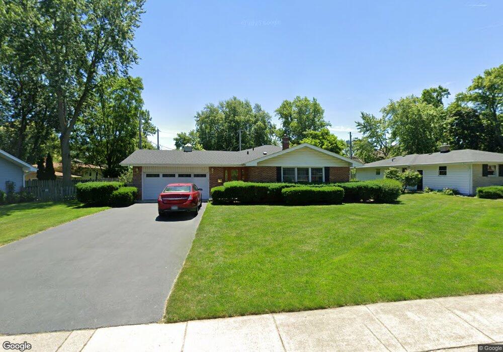 408 Spruce Dr, Naperville, IL 60540 - photo 1