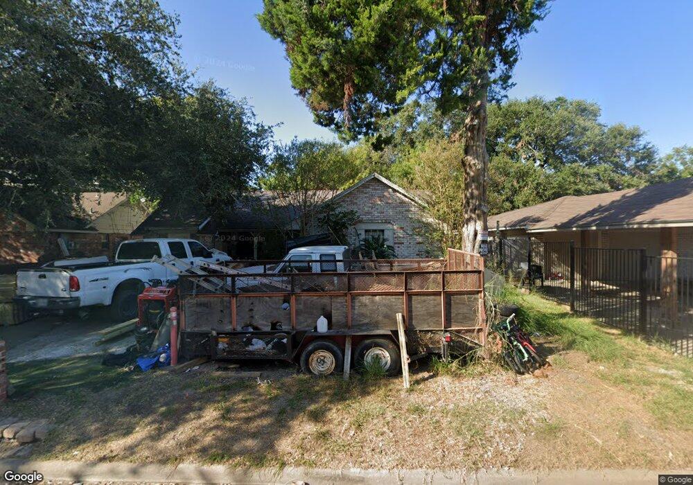 1110 Cherry Spring Dr, Houston, TX 77038 - photo 1