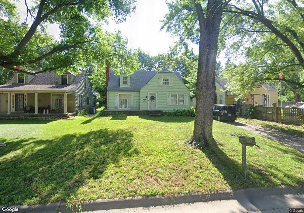 918 SW High Ave, Topeka, KS 66606 - photo 1