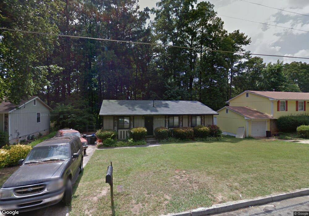 2131 Cherokee Valley Cir, Lithonia, GA 30058 - photo 1