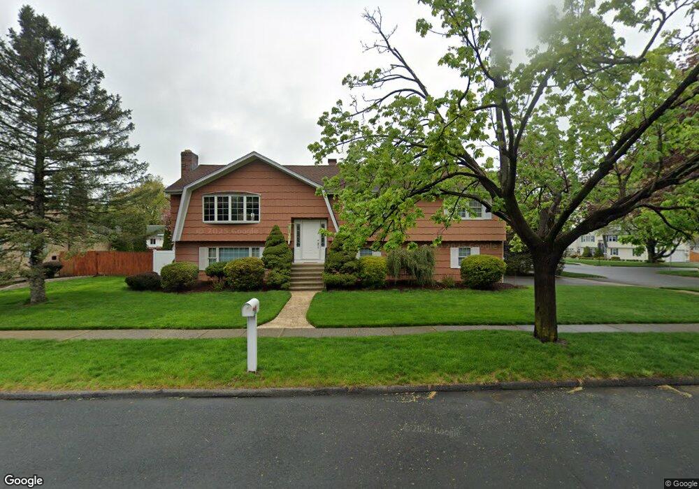 130 Sheffield Dr, Stratford, CT 06614 - photo 1