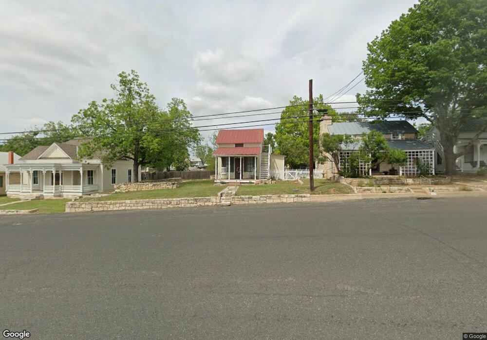 410 W San Antonio St, Fredericksburg, TX 78624 - photo 1