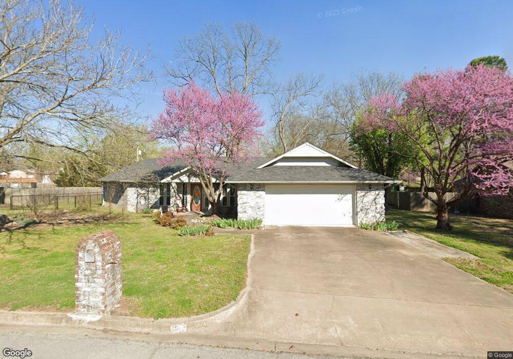 605 May Ave, Tahlequah, OK 74464 - photo 1