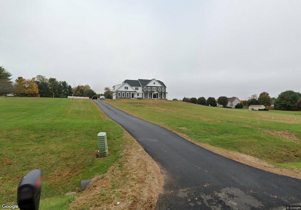 809 Dixon Ave, Sykesville, MD 21784 - photo 1