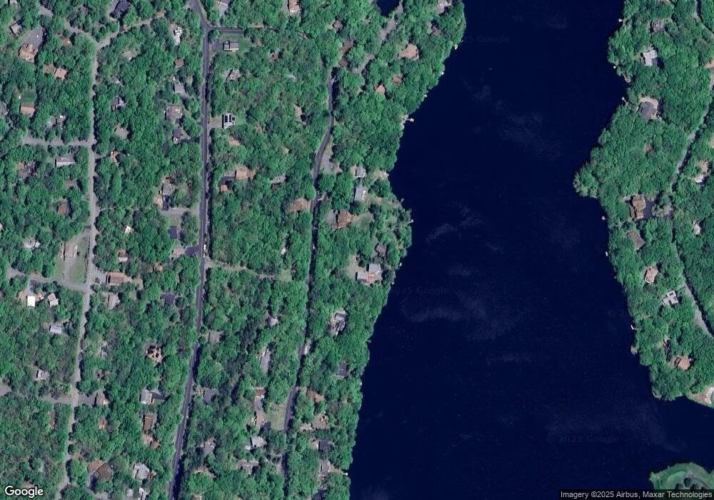 117 Waterview Dr, Hawley, PA 18428 - photo 1