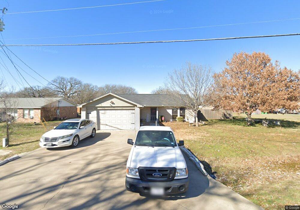 700 Shady Grove Dr, Granbury, TX 76049 - photo 1