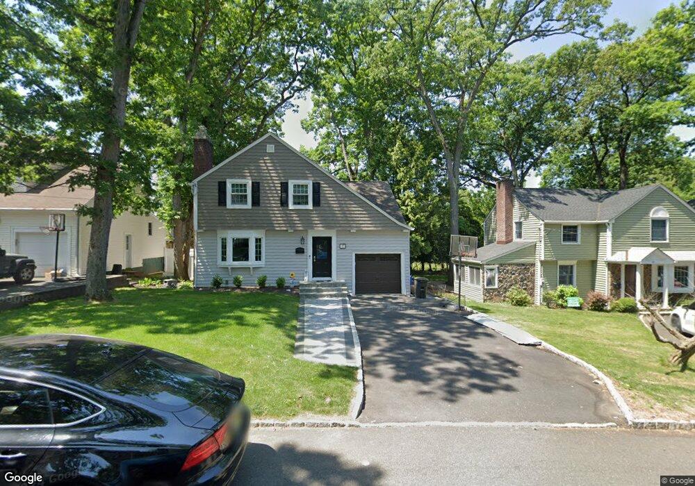 17 W Lawn Rd, Livingston, NJ 07039 - photo 1