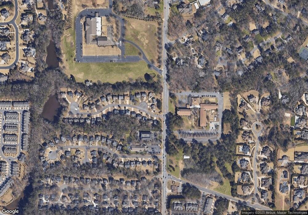 1000 Hidden Pond Ln, Roswell, GA 30075 - photo 1