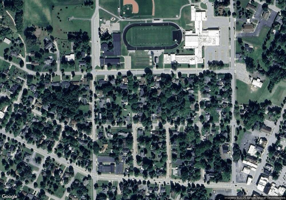 220 Jefferson St, Vassar, MI 48768 - photo 1