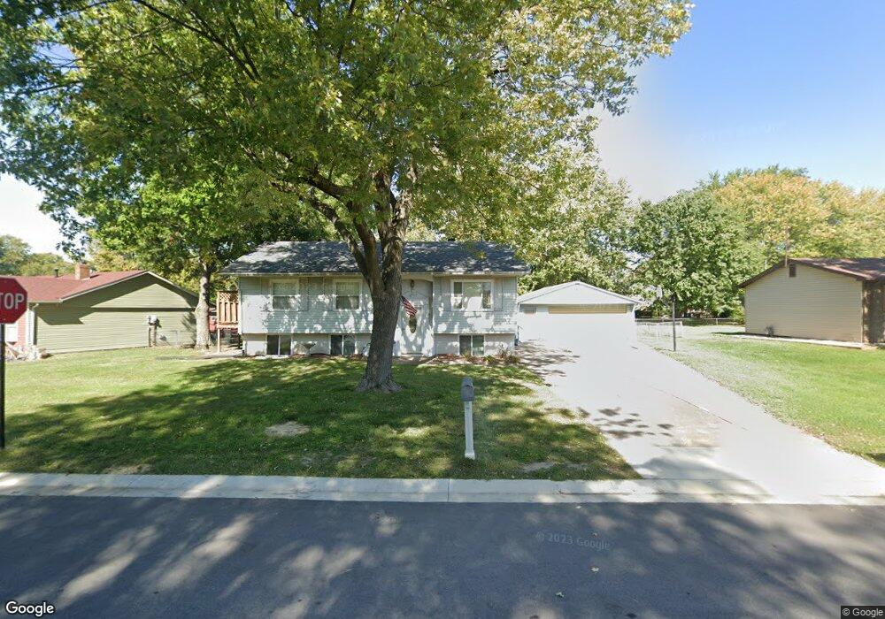 6 Nassau Dr, Maryville, IL 62062 - photo 1