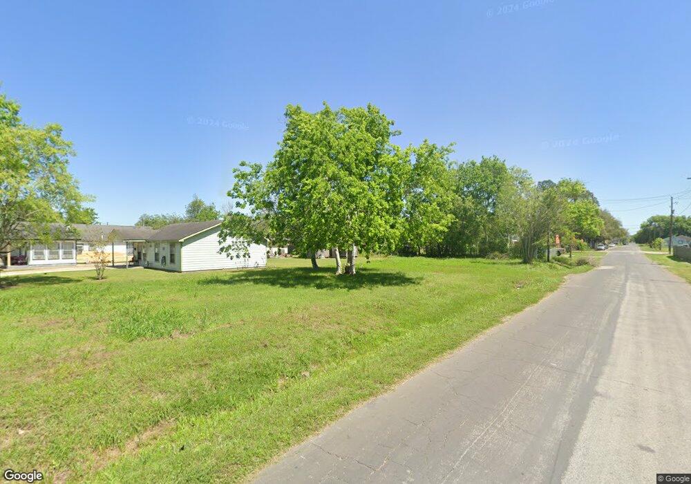 2709 Park Ave, Bay City, TX 77414 - photo 1