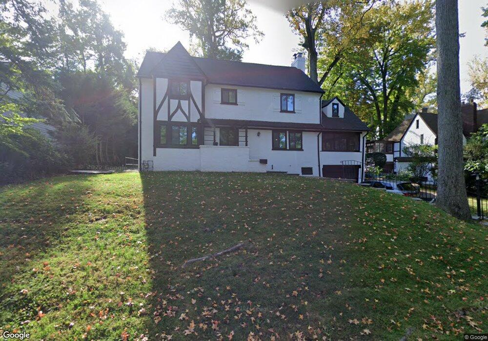 14 Shadow Ln, Great Neck, NY 11021 - photo 1