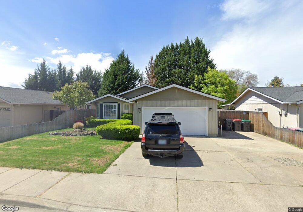 326 Joseph St, Central Point, OR 97502 - photo 1