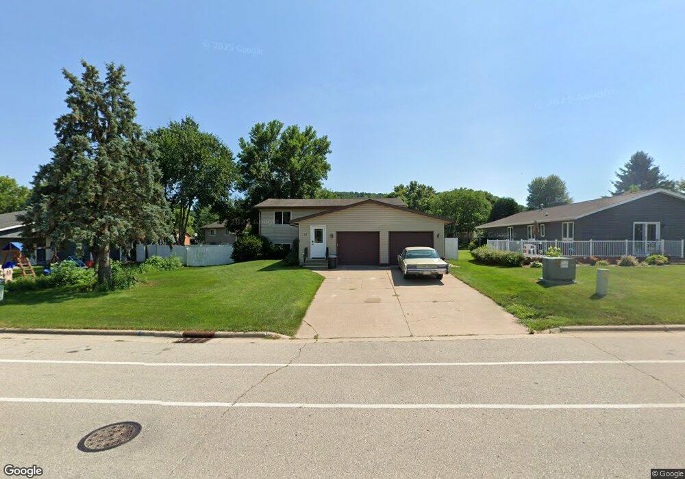 713 S 14th St, La Crescent, MN 55947 - photo 1