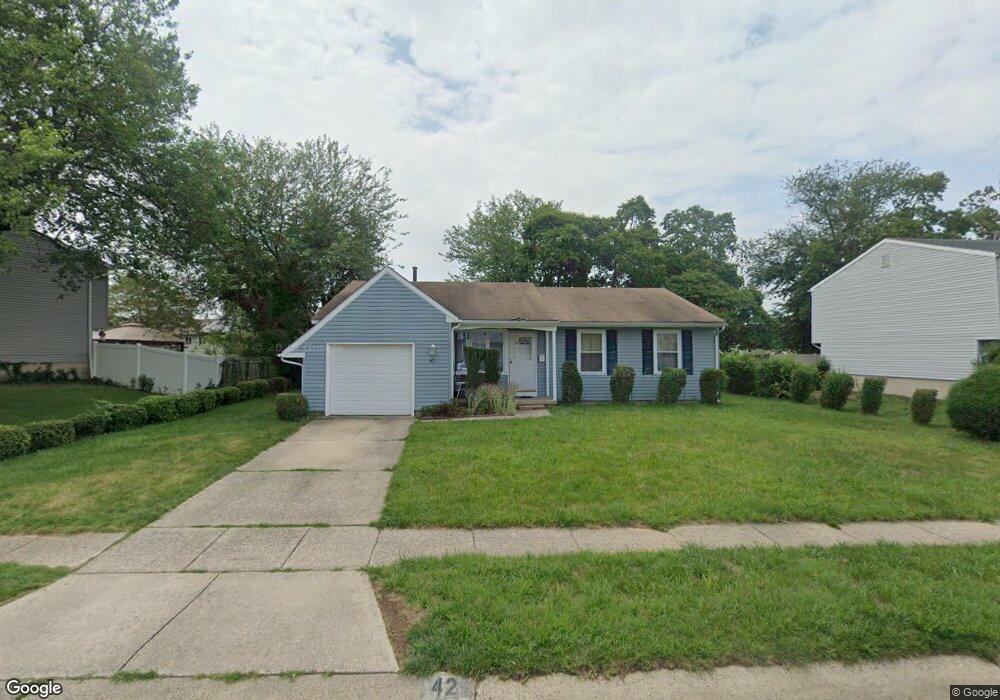 42 Sandal Ln, Willingboro, NJ 08046 - photo 1