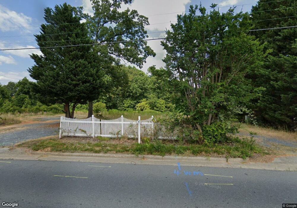 1129 S Cox St, Asheboro, NC 27203 - photo 1