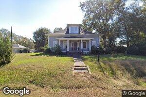 209 Sycamore St, Logansport, LA 71049