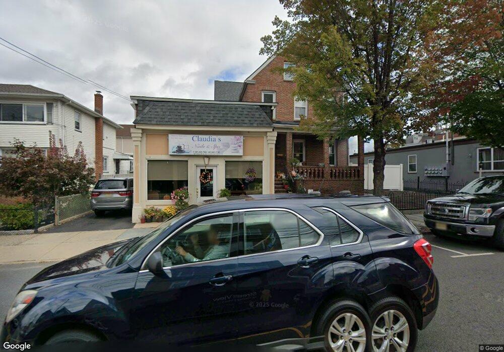 541 Valley Brook Ave, Lyndhurst, NJ 07071 - photo 1