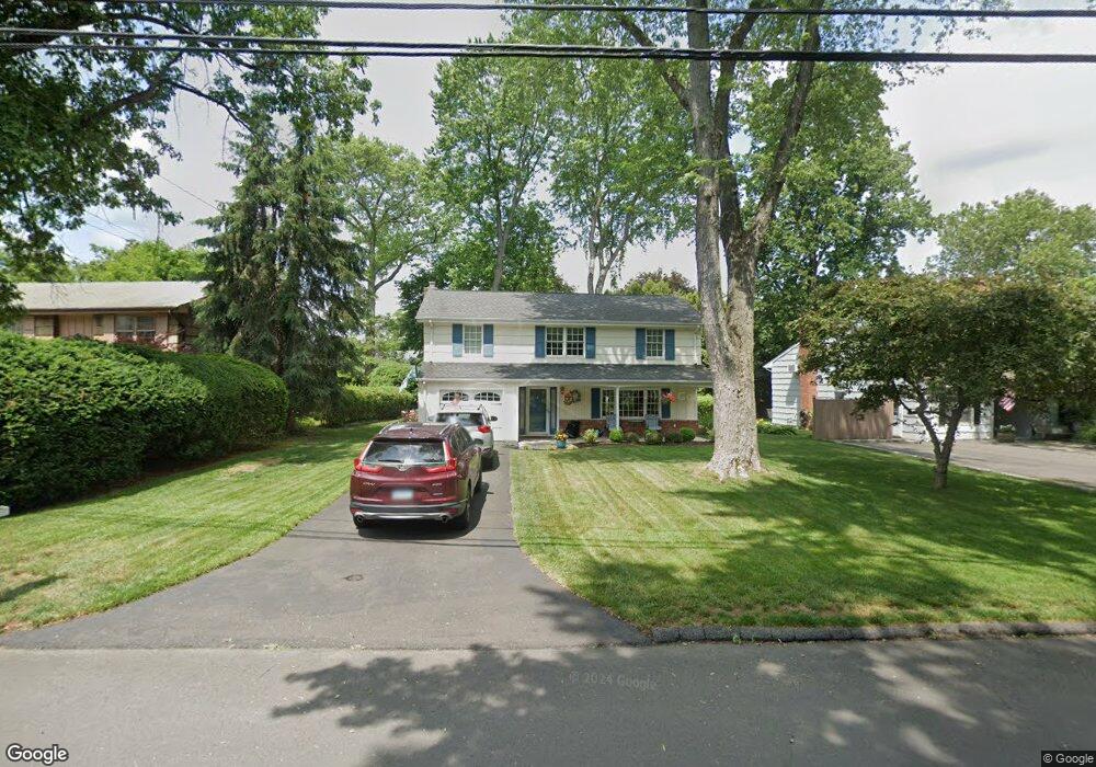 80 Woodridge Dr S, Stamford, CT 06902 - photo 1