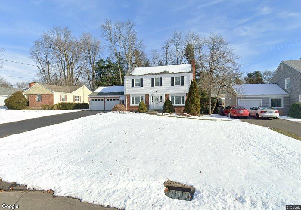 20 Miamis Rd, West Hartford, CT 06117 - photo 1