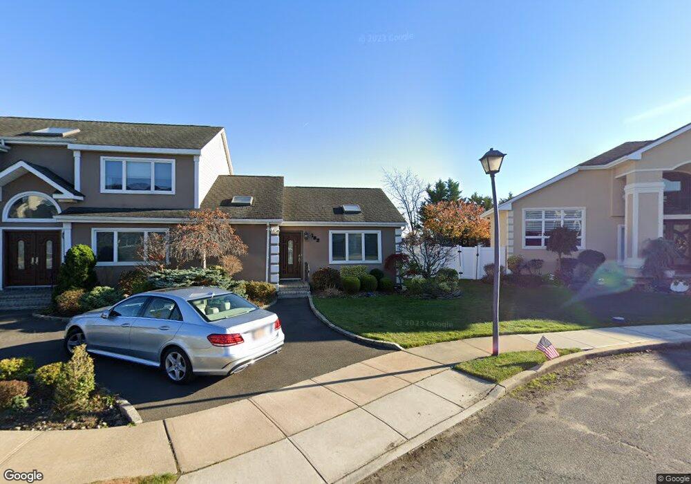 174 Carlou Ct, Oceanside, NY 11572 - photo 1