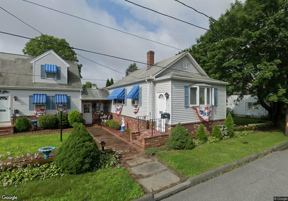 50 Arnold St, South Dartmouth, MA 02748 - photo 1