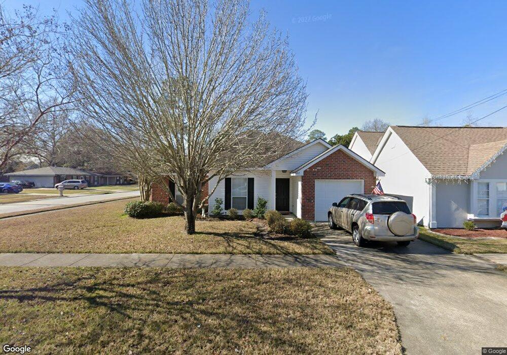 437 W Suncrest Other, Slidell, LA 70458 - photo 1