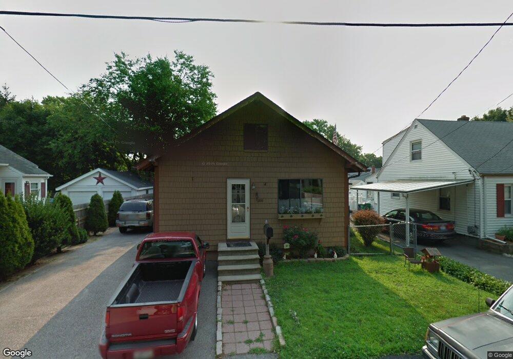 200 Wendell Rd, Warwick, RI 02888 - photo 1