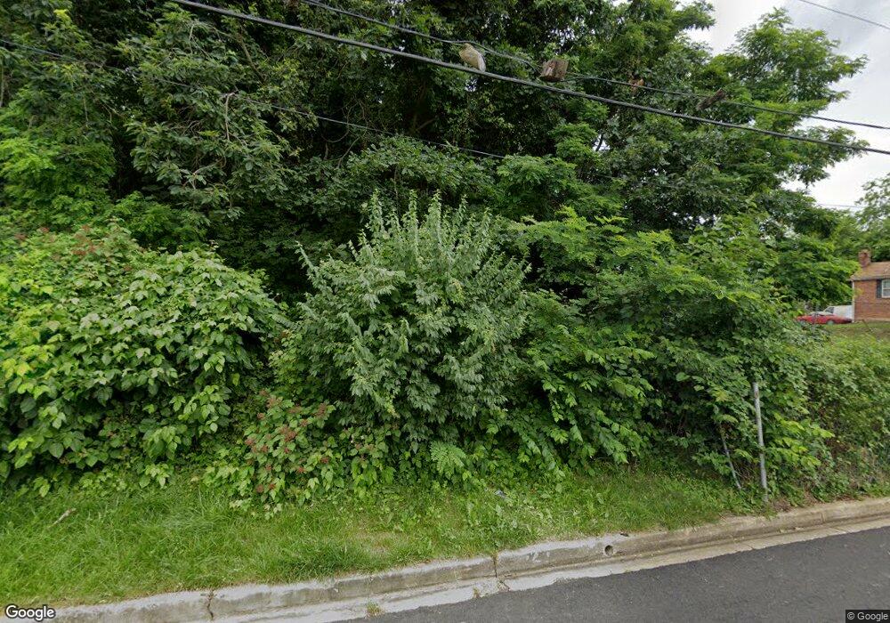 5403 D St SE, Washington, DC 20019 - photo 1