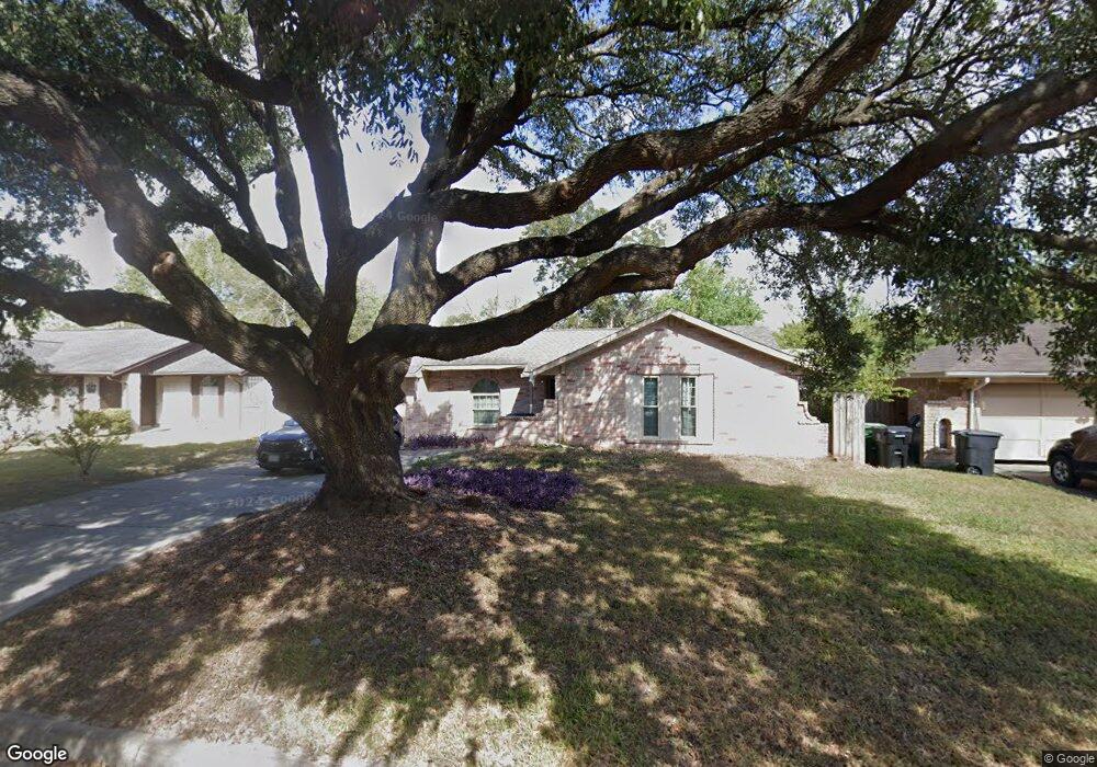 7142 Yellow Pine Dr, Houston, TX 77040 - photo 1