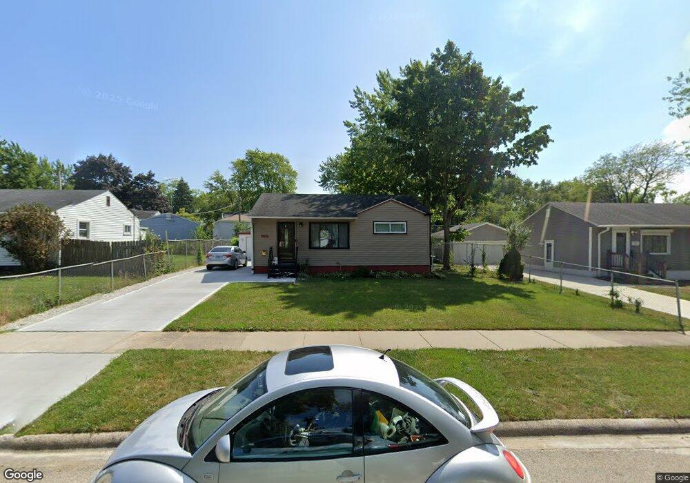 2713 Mohawk Rd, Waukegan, IL 60087 - photo 1