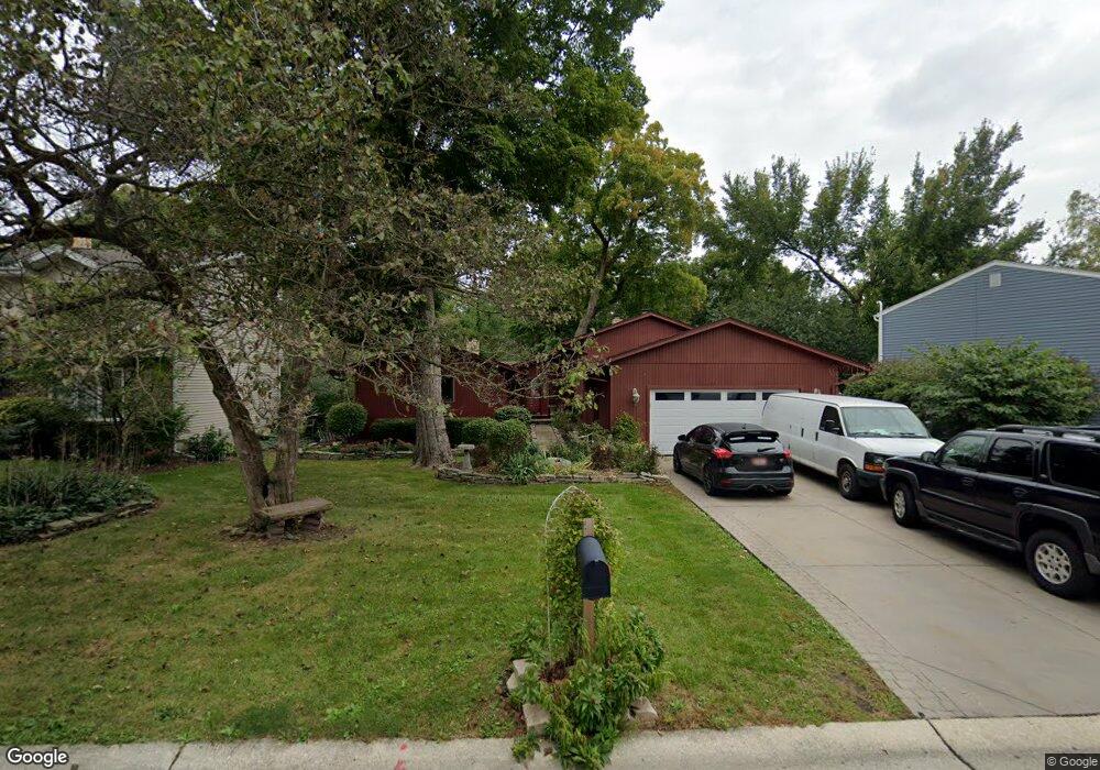 621 Kingsbury Ct, Batavia, IL 60510 - photo 1