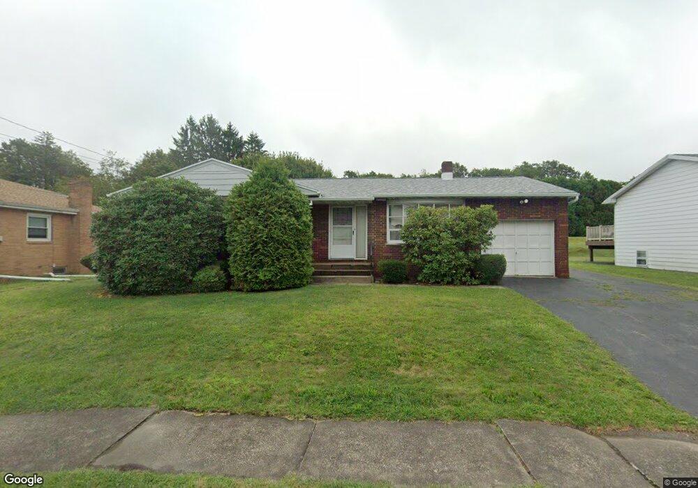 105 Wilson Dr, Hazleton, PA 18201 - photo 1
