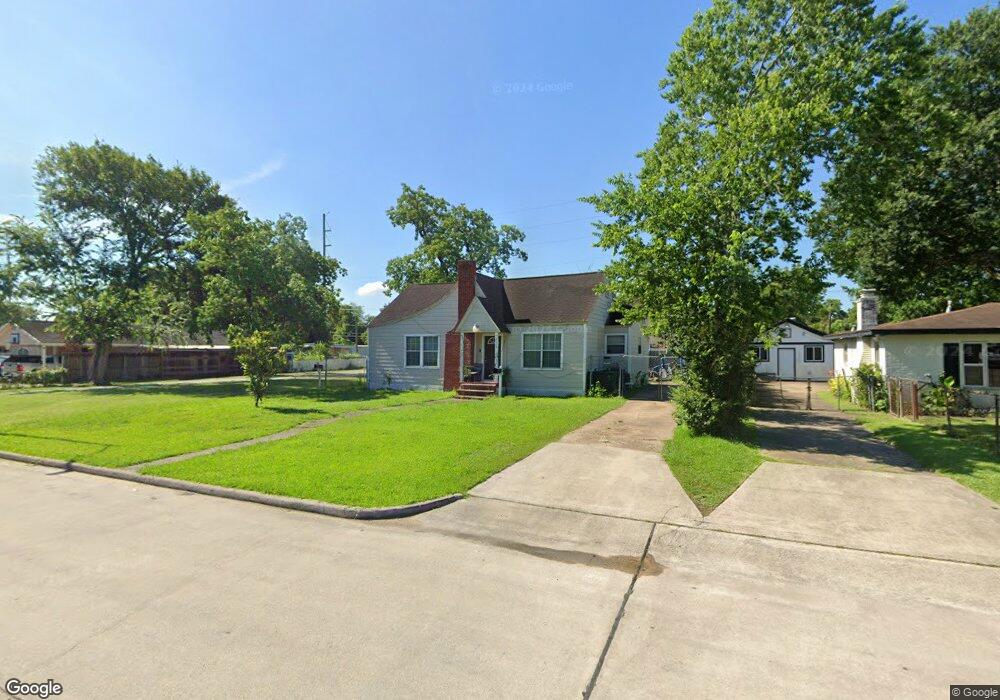 7218 Moline St, Houston, TX 77087 - photo 1