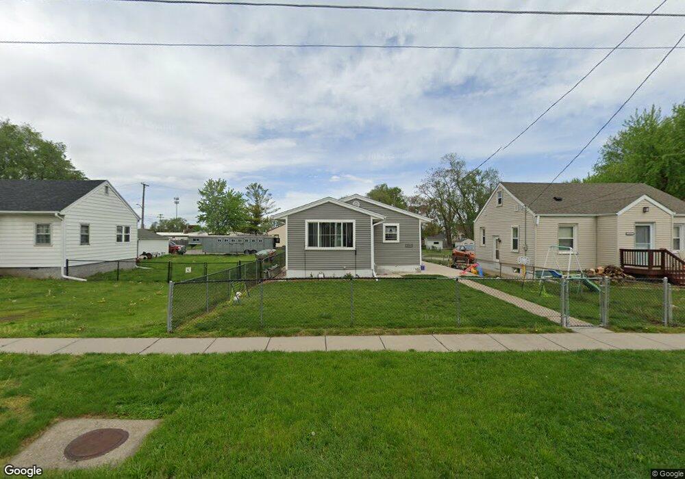 2064 Maple St, Des Moines, IA 50317 - photo 1