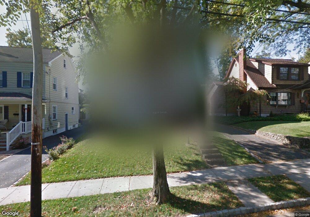 Sold $900,000 • Co-Listing Agent