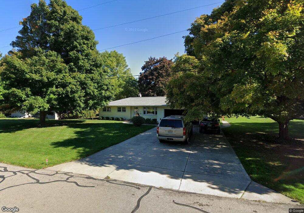 1118 W Thomas L Pkwy, Lansing, MI 48917 - photo 1