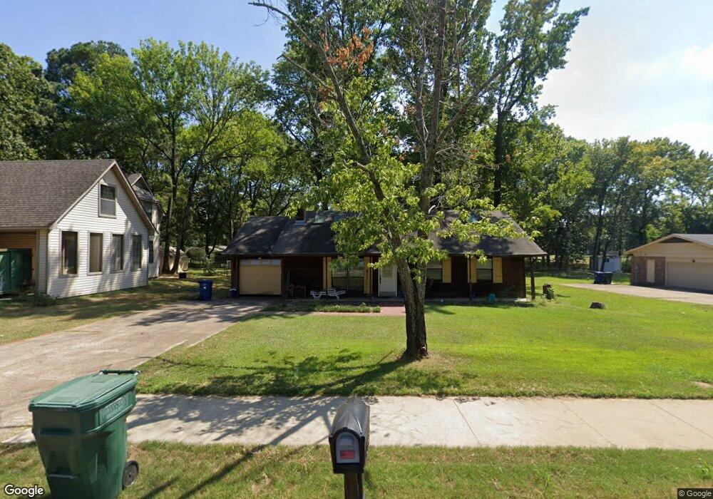 2319 Tyler St, Conway, AR 72034 - photo 1