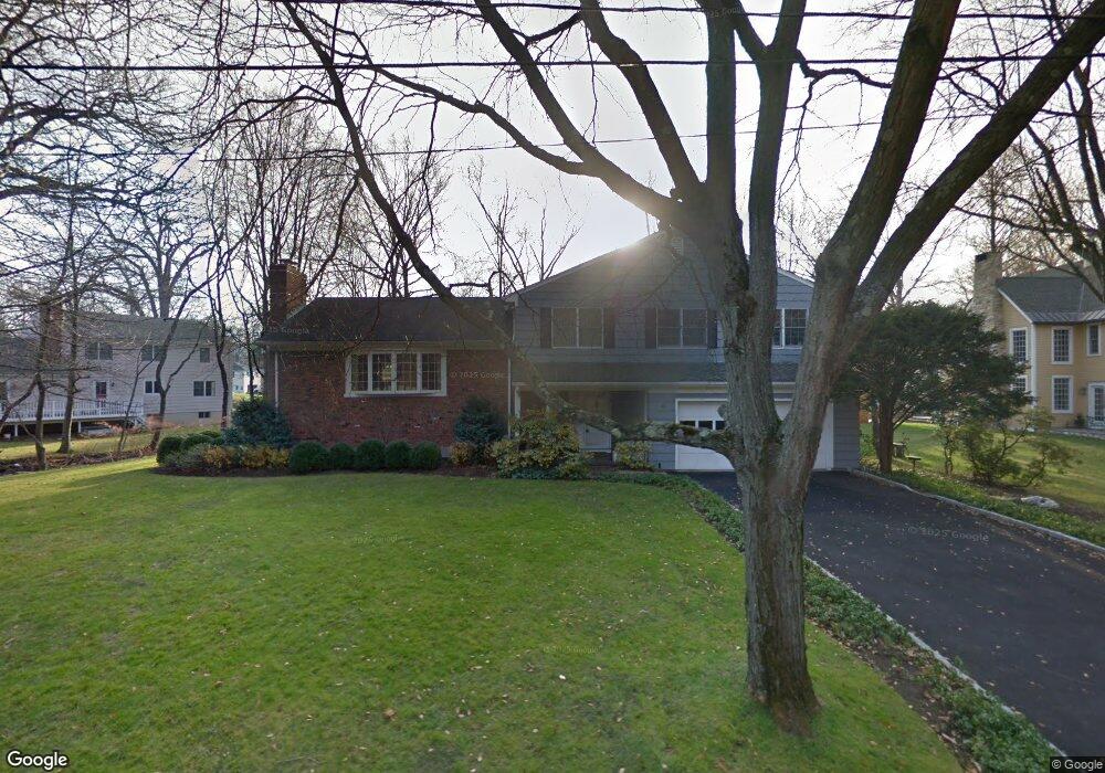 16 Highmeadow Rd, Old Greenwich, CT 06870 - photo 1