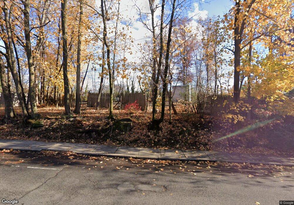 680 Ridgewood Rd, Millburn, NJ 07041 - photo 1